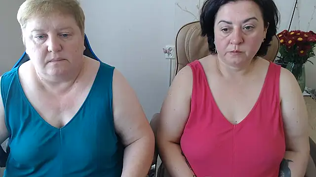 Lindy-Jeanie stripchat live cam model