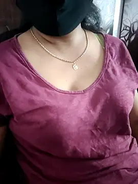 Anuhot190 stripchat live cam model
