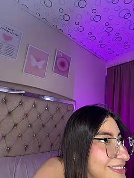 Candy_tynna stripchat live cam model