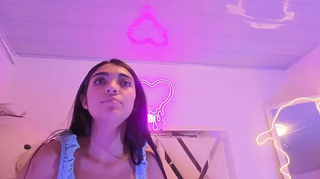 VALENBLOOM_TAY stripchat live cam model