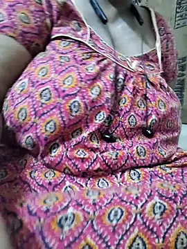zeepe19 stripchat live cam model