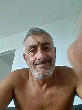 cuci45 stripchat live cam model