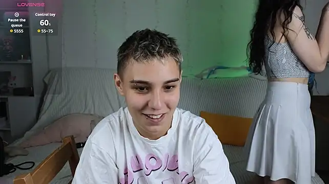 LuxuryLoverss stripchat live cam model