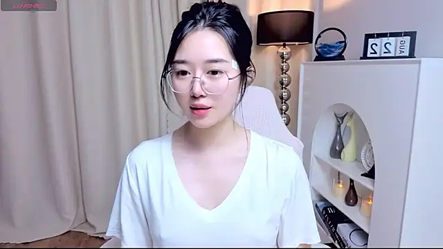 miuu6868 stripchat live cam model