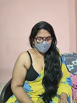 Luckybb-36a stripchat live cam model