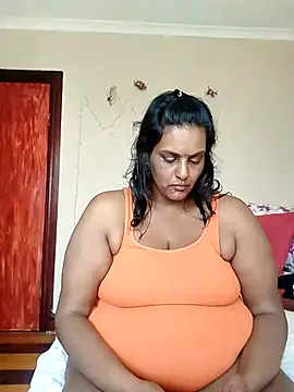 Foxybaby420 stripchat live cam model