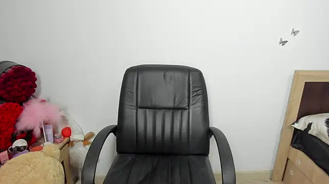 kilenyapatrice stripchat live cam model