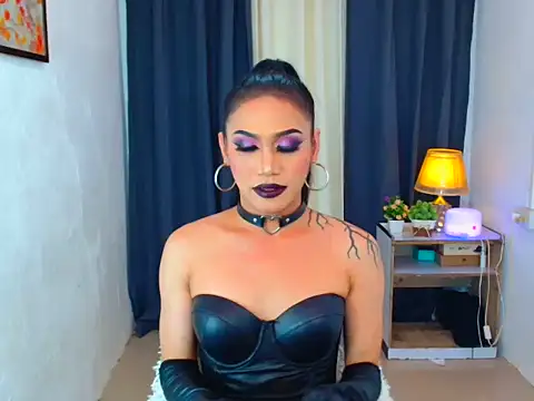 Mauie_Fire stripchat live cam model