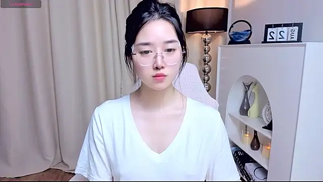 miuu6868 stripchat live cam model