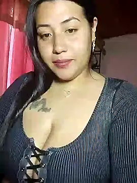 KATYGONZALEZ stripchat live cam model