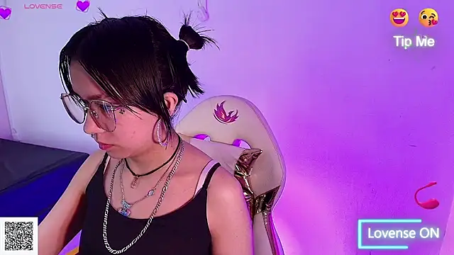 Cuore_kazx stripchat live cam model
