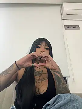 goth_tasha stripchat live cam model