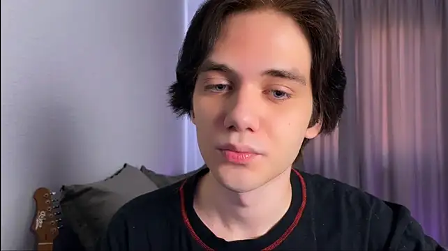 Zombde stripchat live cam model