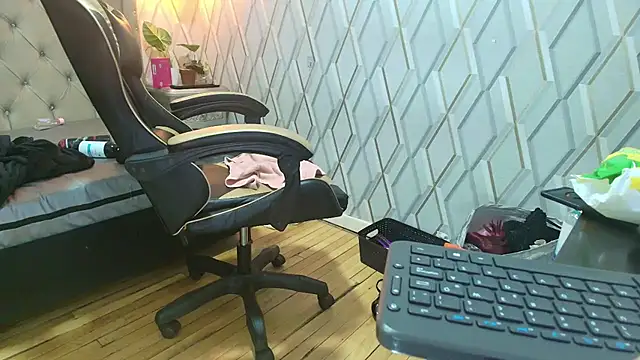 JeannMarie stripchat live cam model