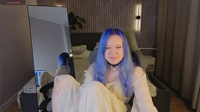 LinaSpark stripchat live cam model