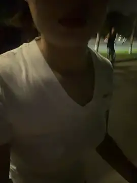 Qlong000 stripchat live cam model
