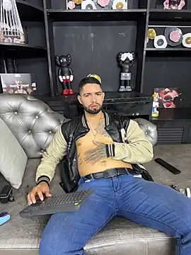 matteosantos stripchat live cam model