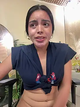 TS-SimplyTheBest stripchat live cam model