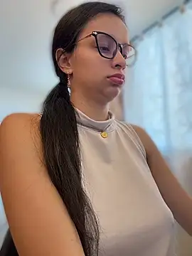 Soy_Sara7 stripchat live cam model