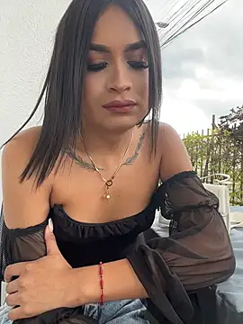 Silvanna-Casstro stripchat live cam model