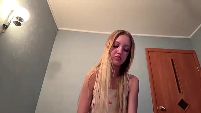 PilarShultz stripchat live cam model