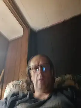 Chucky9inch stripchat live cam model
