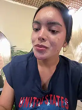 TS-SimplyTheBest stripchat live cam model
