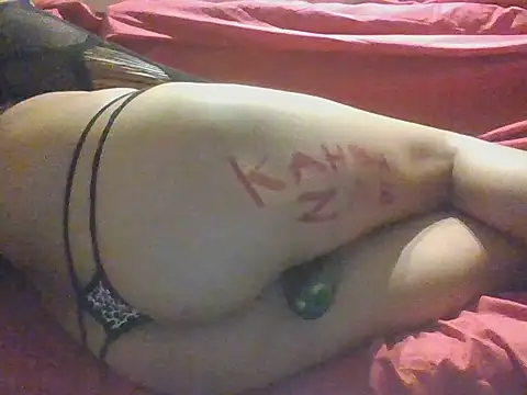 inaz-Arab-bitch stripchat live cam model