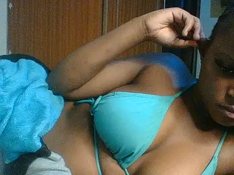 Hunnybloom stripchat live cam model
