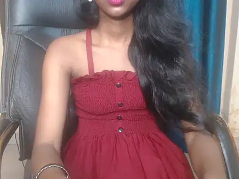 Strip_Simmie stripchat live cam model