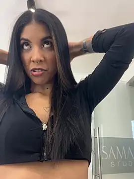 VioletaHills_ stripchat live cam model