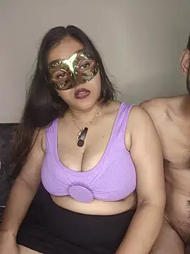 Curvy_Sakhi stripchat live cam model