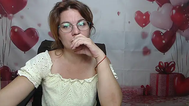 ZheniaNikrasova stripchat live cam model