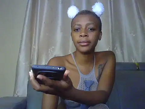 s_weetally stripchat live cam model