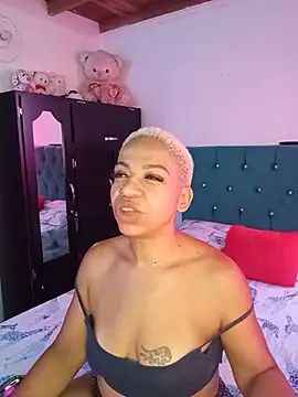 summer_nightt_ stripchat live cam model