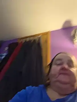 dawnie802 stripchat live cam model