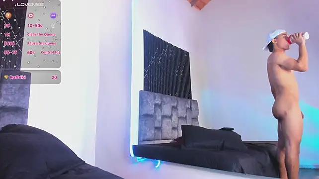 Liamsubtle01 stripchat live cam model