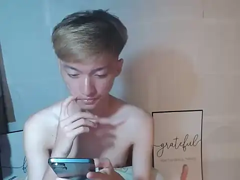 Fem_phiLboy69 stripchat live cam model
