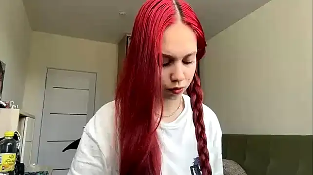 SelenShine stripchat live cam model