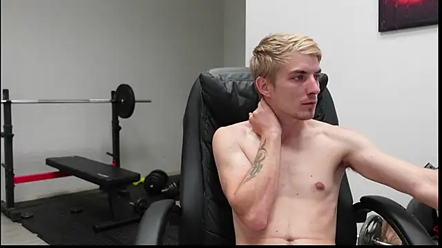 Logan_Falk stripchat live cam model