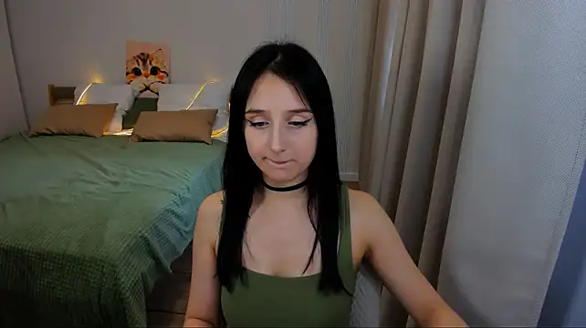 JulietteMonli stripchat live cam model