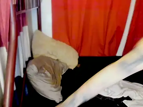 ArianaLore stripchat live cam model