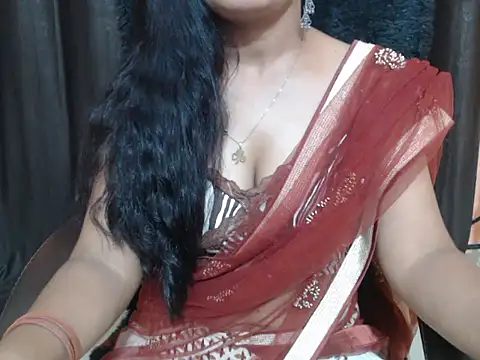 Kudi_Kiyara stripchat live cam model
