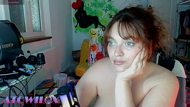 atowiloxx stripchat live cam model