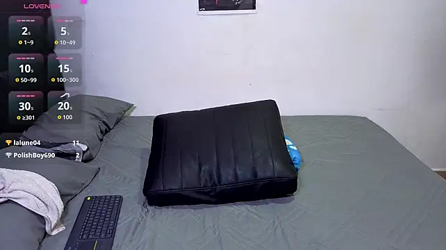 Luke_Muscle stripchat live cam model