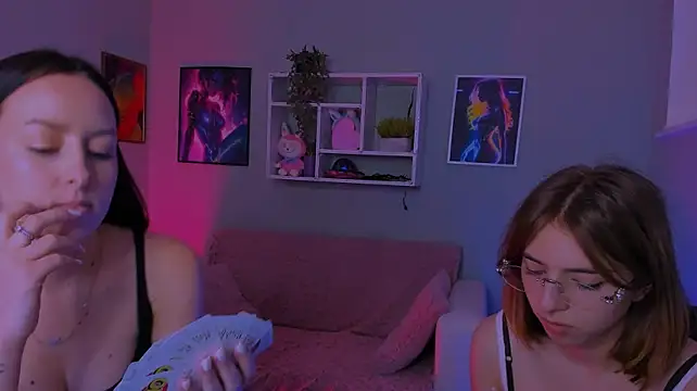 hanna_triss stripchat live cam model