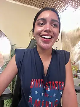 TS-SimplyTheBest stripchat live cam model