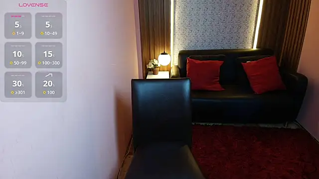 MoriahStorm stripchat live cam model
