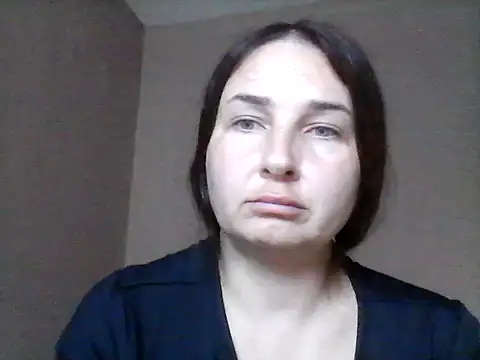 Kirahugme stripchat live cam model