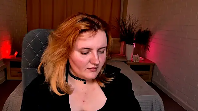 KathyBriggs stripchat live cam model